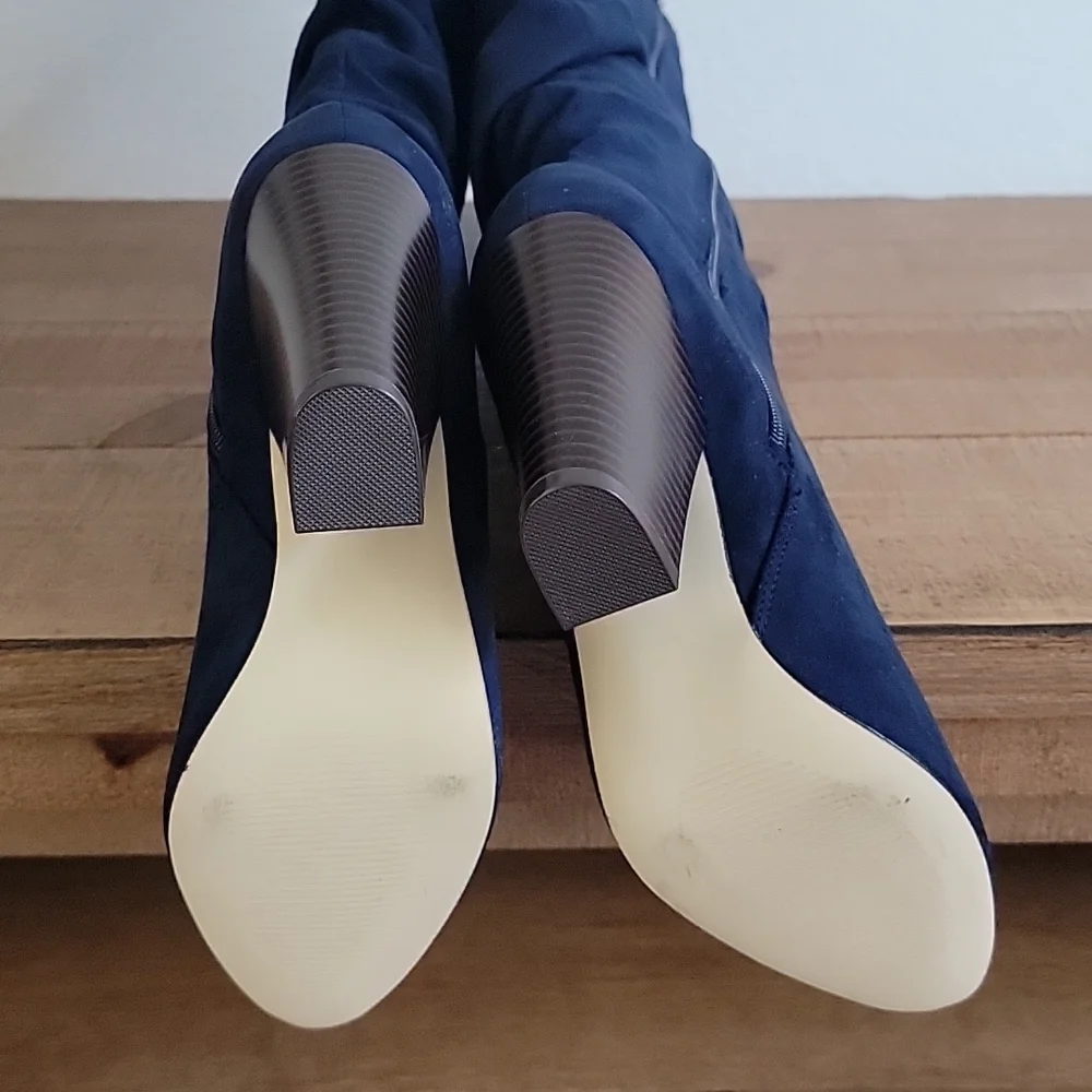 JustFab - Karlana navy boots, wide width size 7. - Picture 7 of 10